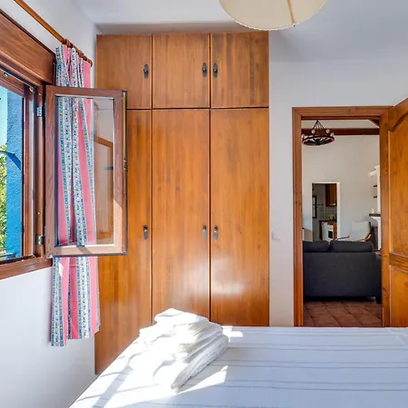 Entre Y Marbella *
